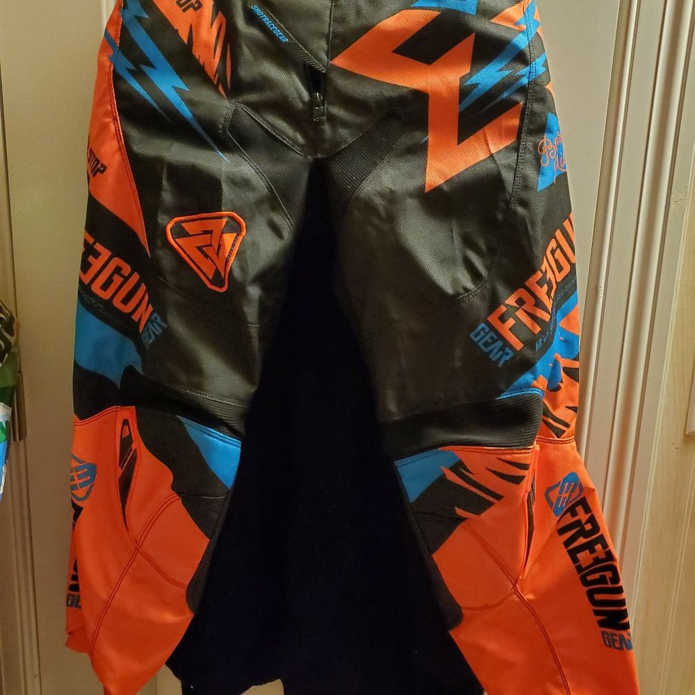 Free gun racing pants with pads size 30